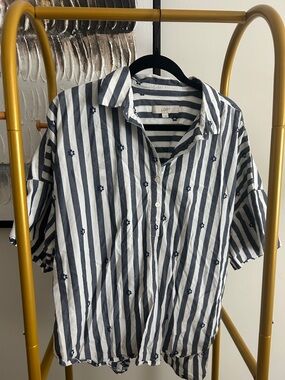 LOFT Navy and White Vertical Stripe Short-Sleeve Button-Down Shirt